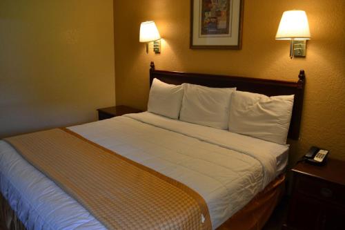 Americas Best Value Inn Smithfield