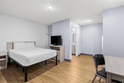 1 queen bed