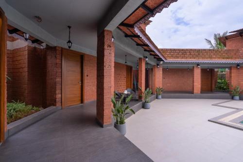ทัศนียภาพภายนอกโรงแรม, SaffronStays Laterite Grove in ฮาลิวาลี