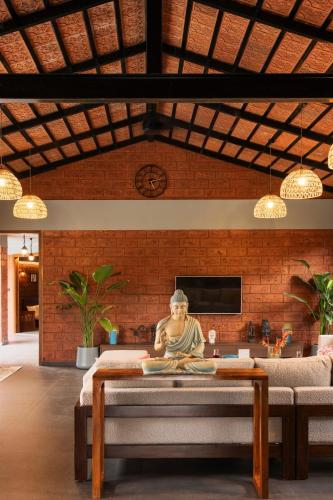 บริการและสิ่งอำนวยความสะดวก, SaffronStays Laterite Grove in ฮาลิวาลี