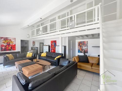 T6 Unique, Chic and Artistic with large terrace - Location saisonnière - Condom