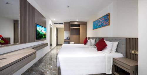 Khách Sạn Pearl City Nha Trang 