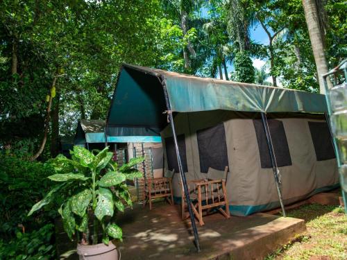Vybavení, Explorers River Camp in Jinja