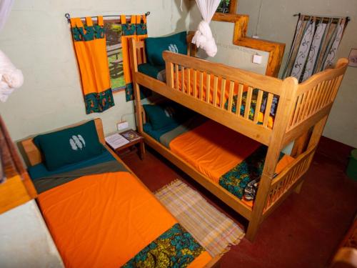 1 bunk bed