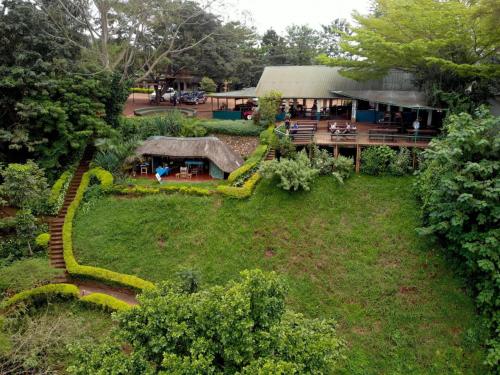 Pohled zvenku, Explorers River Camp in Jinja