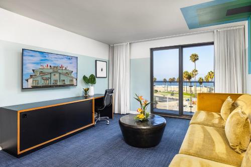 Ocean View King Suite