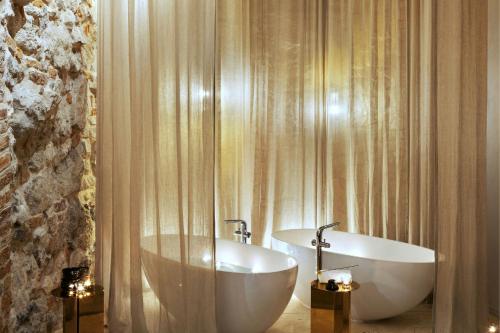 H15 Palace Hotel - image 18