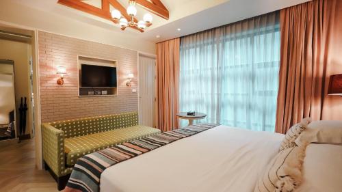 room detail thumbnail 0