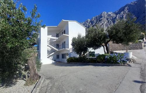 Stunning Apartment In Veliko Brdo With Wifi – khách sạn tại Veliko Brdo
