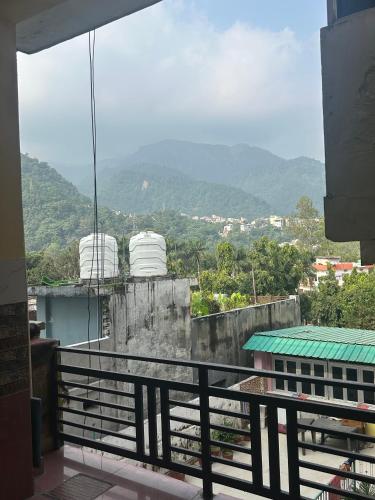 Ganpati Guest House Near Ram Jhula in Swarg Ashram