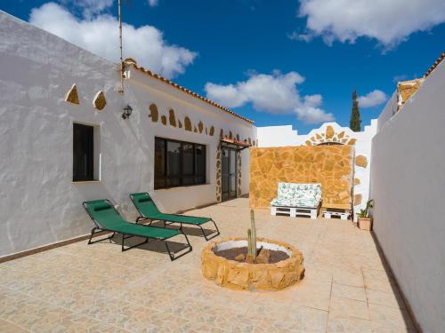 Mahostly Casa de la Roseta B in Tetira