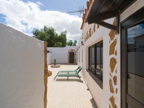 Mahostly Casa de la Roseta B in Tetira