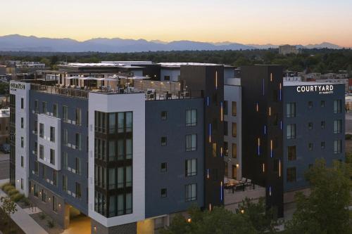 المنظر الخارجي, Courtyard by Marriott Denver Downtown West in Jefferson Park