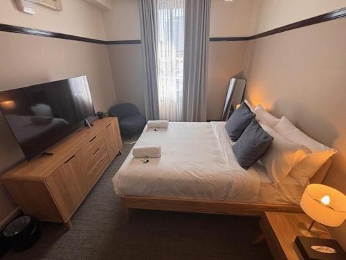 Strathfield Hotel - image 7