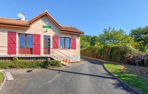 Pet Friendly Home In Nanteuil-En-Vallée With Wifi gîte à louer Bois Augeais