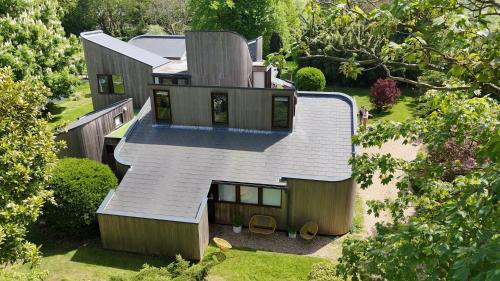 Unique & Rural Child Friendly Annexe with Large Gardens, Games & Tennis Court - Chichester Holiday Properties gîte à louer Merston