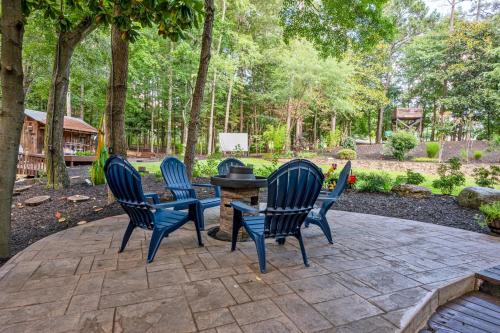 Poolside Farm Serenity Group Perfect Cozy Gazebo - image 8