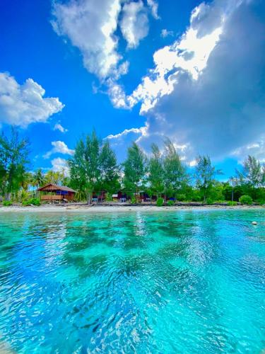Фасада на хотела, Irene Homestay Raja Ampat in Pulau Pambemuk
