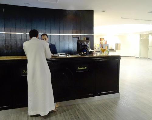 Lobby, Dar Hashim Hotel Suites - Al Sahafa near Al-Romansiah