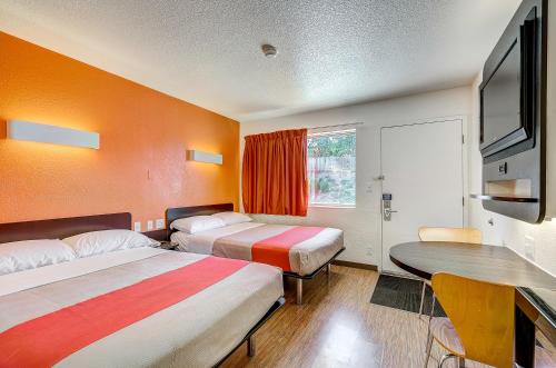 Motel 6-Thornton CO - Denver - image 13