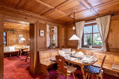 ห้องอาหาร, Relax & Vitalhotel Adler in ซังคท์ แอนทัน อิม มอนทาฟอน