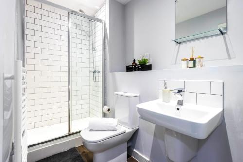 Central Birmingham Apartment 2 Bedrooms, 2 Bathrooms, Stylish Stay, Birmingham (foto 4)