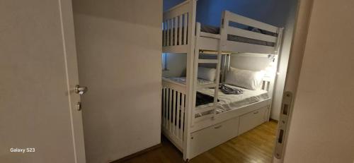 i hostel, Tirana (photo 6)