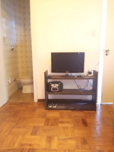 Suíte 15 M2 e Lavanderia integrada (Suite 15 M2 e Lavanderia integrada) in シダーデ アデマル