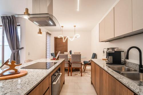 Nogal Getaway! in ปิโฟ