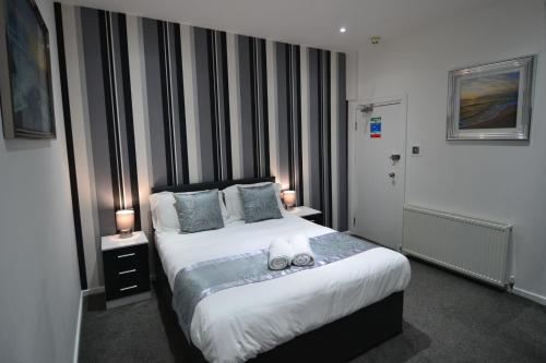 Hotel 33 - image 5