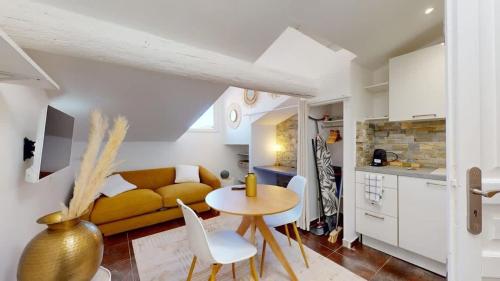 LX166 Centre - Cocon sous les toits - Clim & Wi-Fi, Nice