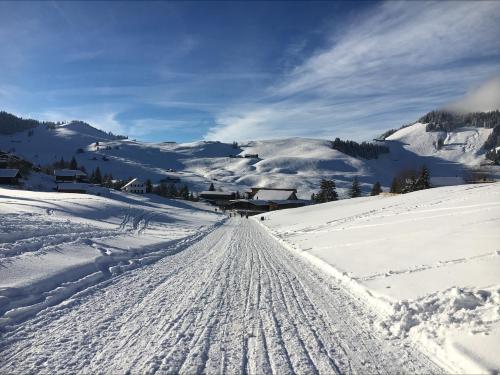 Wiesenglück by Greatlifestay (Wiesengluck by Greatlifestay) in เอนเนทบึร์เกน