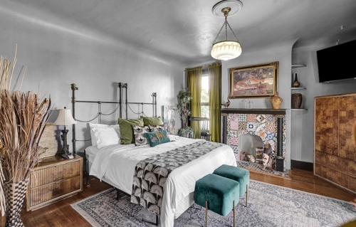 Stylish 1BR Apt, Downtown Free Parking