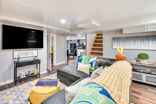 2 Miles to Notre Dame - Cozy South Bend Stay