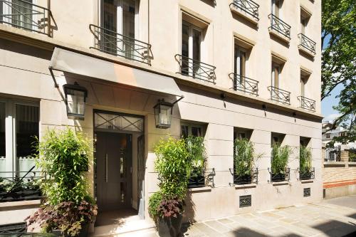 Exterior view, Villa Madame in Quartier Saint-Germain-des-Pres - Luxembourg