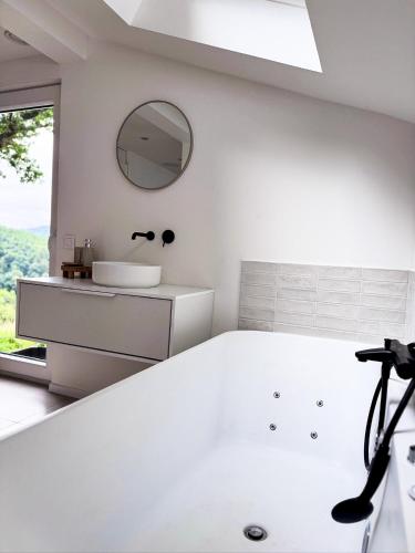The View - Wellness Forest Lodge, Стумон (фото 7)