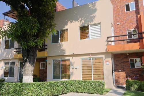 CASA DE DESCANSO CON ALBERCa in San Juan