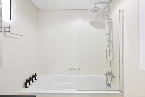 Yacht Bay Tower 1min to Metro, Tram and 5min to Marina, Dubai (Foto 6)