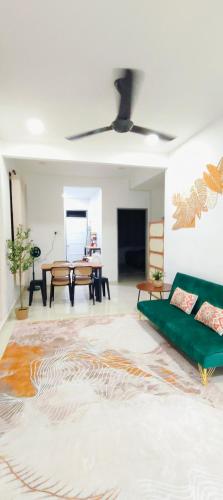 AzGanuHomestay Gong Badak