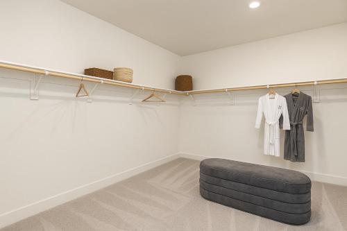 Spacious Master Bedroom with Private Bath in Manteca Home in Manteca