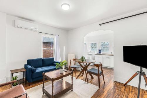 Luxury Holbrook Apartment