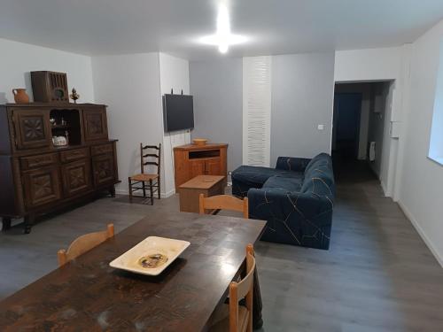 Appartement 3 chambre 4 lits doubles dans les Gorges de la Sioule proche rivière (Appartement 3 chambre 4 lits doubles dans les Gorges de la Sioule proche riviere) in Saint-Rémy-de-Blot