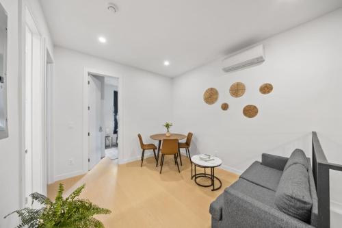Double Room at a shared Apartment near Times Square, New York (photo 5)