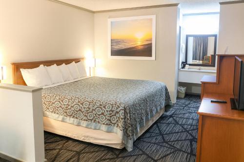 Days Inn by Wyndham Manning - image 11