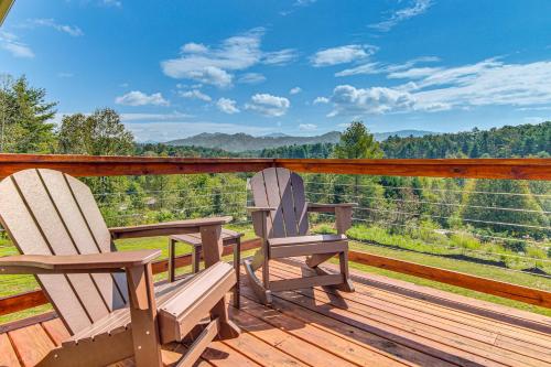 5 Mi to Dtwn, Stunning Views Weaverville Retreat! in 威弗維爾 (NC)