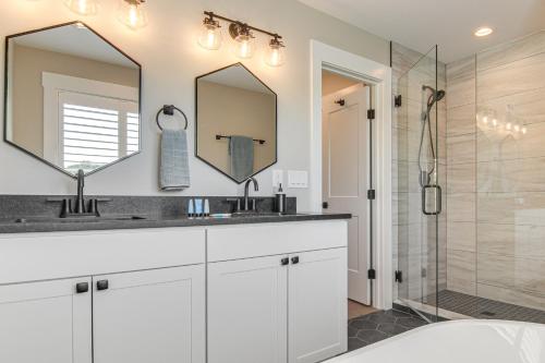 5 Mi to Dtwn, Stunning Views Weaverville Retreat! in 威弗維爾 (NC)