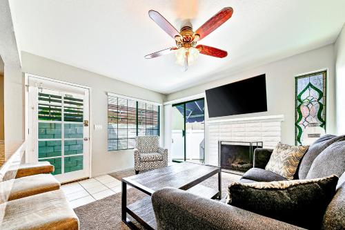 Perfect Newport Beach Location With Spa I & II in Newport Beach, USA