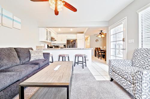 Perfect Newport Beach Location With Spa I & II in Newport Beach, USA