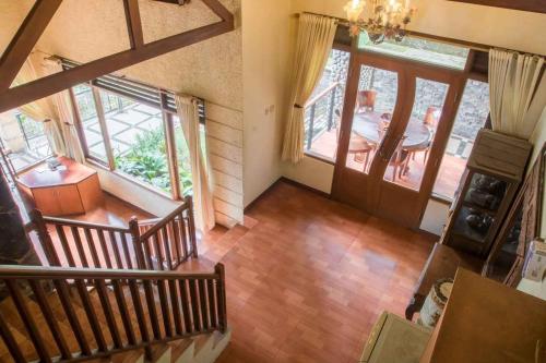 Talita Mountain Resort near Cipanas Factory Outlet