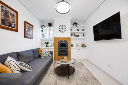CB Living - Cozy condo with patio, Playa Flamenca 4